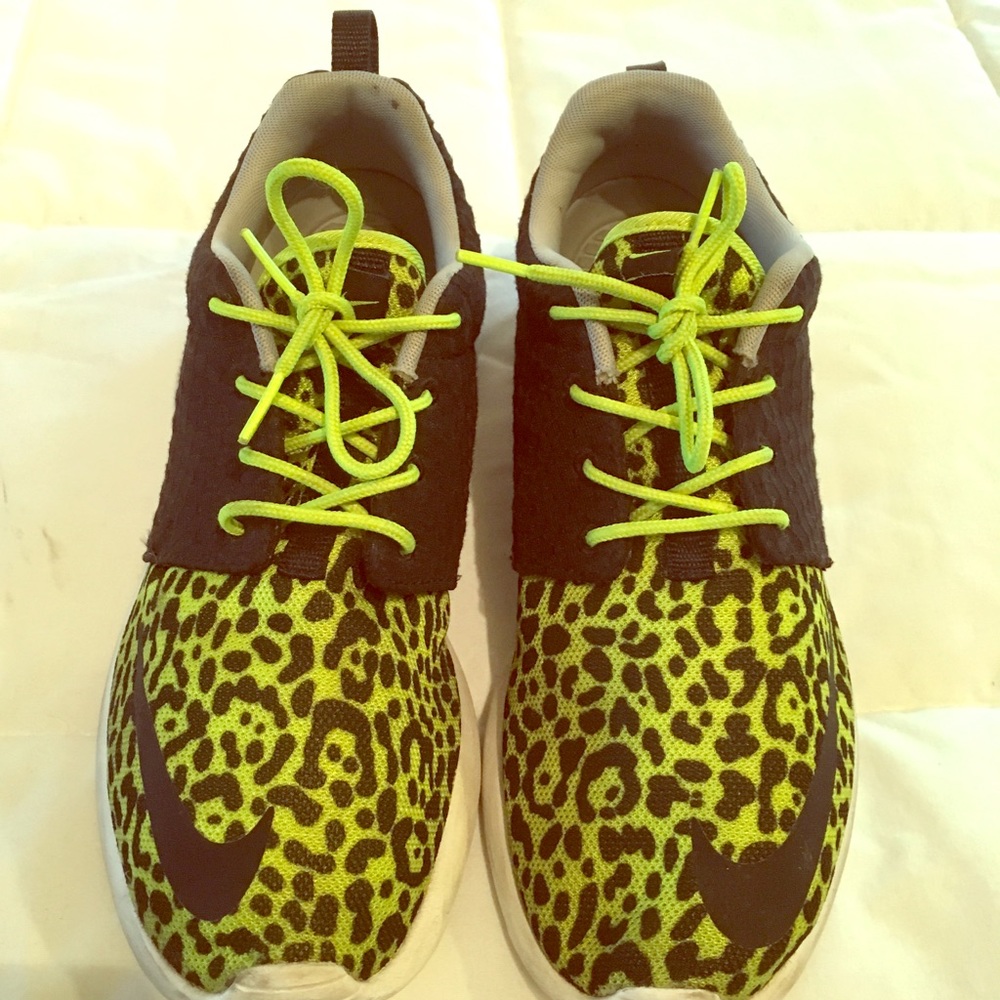 Rare Leopard Rosche Runs